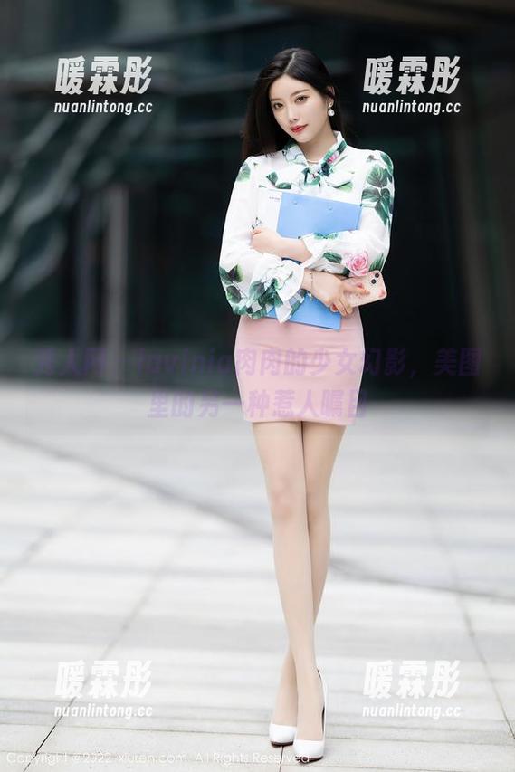 秀人网 - lavinia肉肉的少女幻影，美图里的另一种惹人瞩目