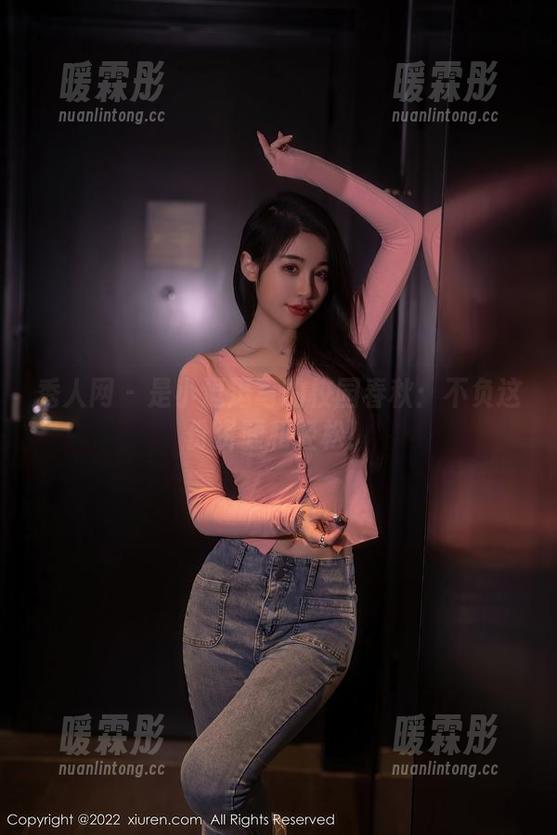 秀人网 - 是小逗逗写的校园春秋：不负这份资源和轻松！