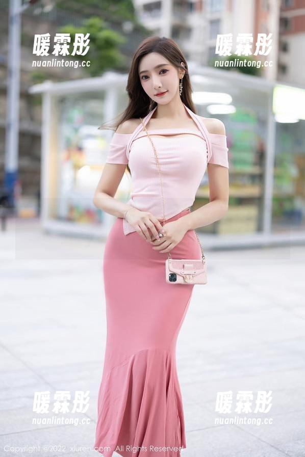 秀人网 - 每一个角度都好像被“棉花糖candy”的红裙全套写真感染