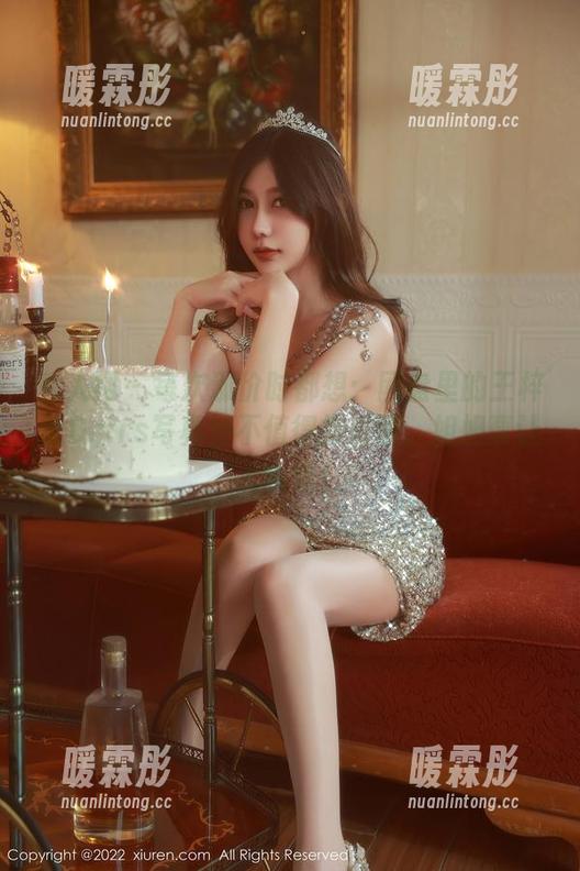 秀人网-王梓童Doirs 秀人网 - 每次涨价时都想:网盘里的王梓童Doirs写真值不值得投资啊,姐姐真让人纠结!