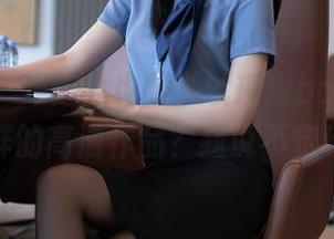 秀人网 - 难道我也要尝试瑶瑶baby这件礼服那样的高清作品？我说不定玩得转。
