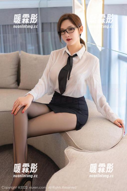 秀人网 - 原图特别版：舌尖上的菊花ace与她的美足组合热销