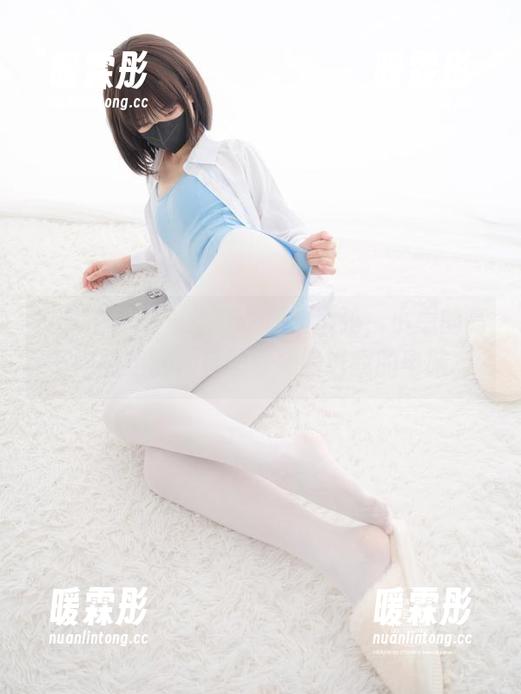 紧急企划-小恩 紧急企划 - 一张壁纸打动心弦,小恩的高清内部定制,真想直接搬进我的电脑。