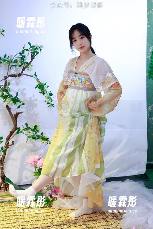 绮梦摄影 - 被丽丽的礼服惊艳到了，免费合集请接收！