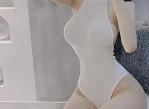 微密圈 - 福利别跑！脸红Dearie的水手服原图，海风都在这里等你拍！