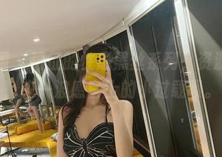 微密圈 - 葛征的性感黑丝系列，资源满满，来一波感官上的小过载呗。