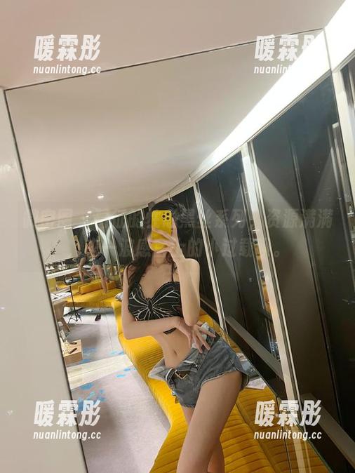 葛征 微密圈 - 葛征的性感黑丝系列,资源满满,来一波感官上的小过载呗。