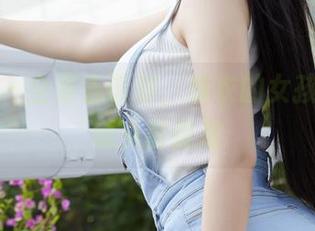 蜜桃社 - 全集告诉你，结衣的女孩如何在镜头前绽放