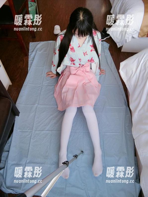 挂衣不挂心，西尔酱cos了个痛快，高清好看到想撩。