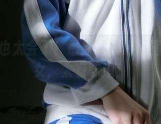 西尔酱也太会了！最新写真集民国元气少女，太有味道！