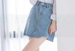 高清照里，西瓜少女穿着死库水，青春的味道扑面而来。