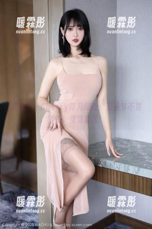 语画界 - Cherry绯月樱说：万圣节不要客气，免费套图！