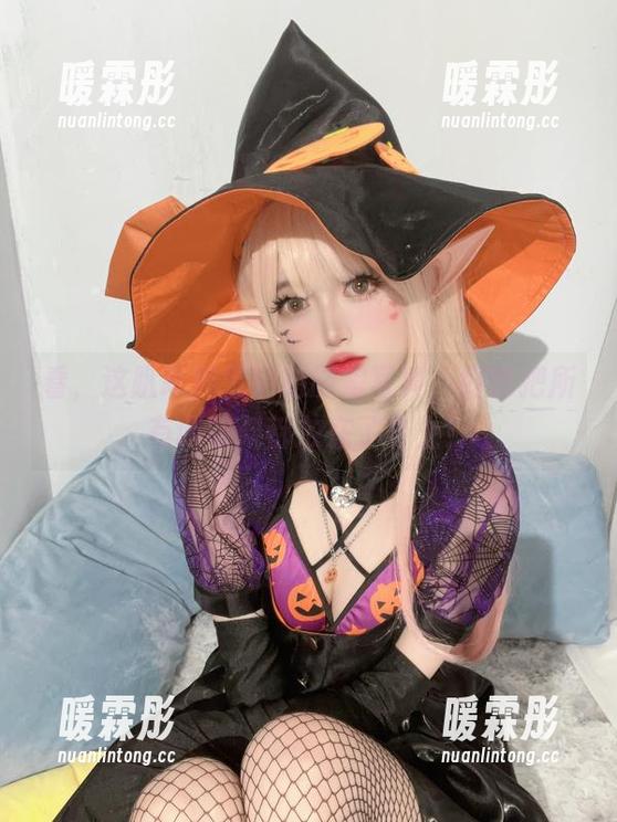 趴趴捣蛋陌 看,这趴趴捣蛋陌的厨娘写真,好像把所有调味料都放在了身上!