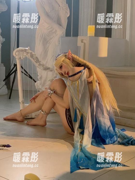 阿薰kaOri 阿薰kaOri总是在试验,定制银镜下的图片,竟然透出了点逗趣的魔力