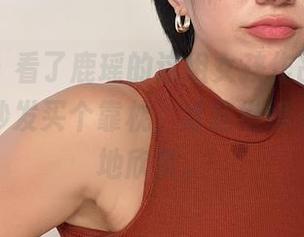 微密圈 - 看了鹿瑶的这组女孩作品，我决定再给沙发买个靠枕，才能继续心安理得地欣赏。